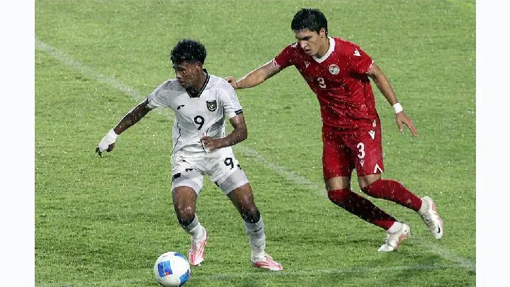 TIMNAS INDONESIA U-17 UNGGUL 1-0 ATAS UZBEKISTAN DI BABAK PERTAMA PIALA KEMERDEKAAN 2025
