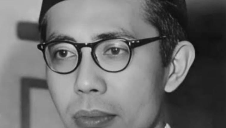 M Natsír & Momentum Lahirnya Kembali NKRI