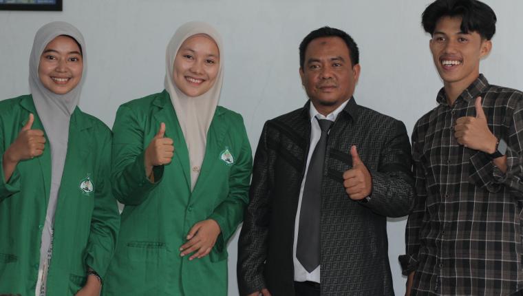 Dekan FEBI UIN Syekh Ali Hasan Ahmad Addary Sambut Baik Prestasi Mahasiswa