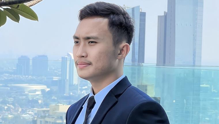 Kanda Dipanggil KPK, Dinda Mendua