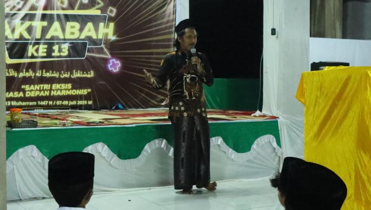 Munakahah Sosial: Struktur Kekuasaan dan Solidaritas dalam Tradisi Pesantren