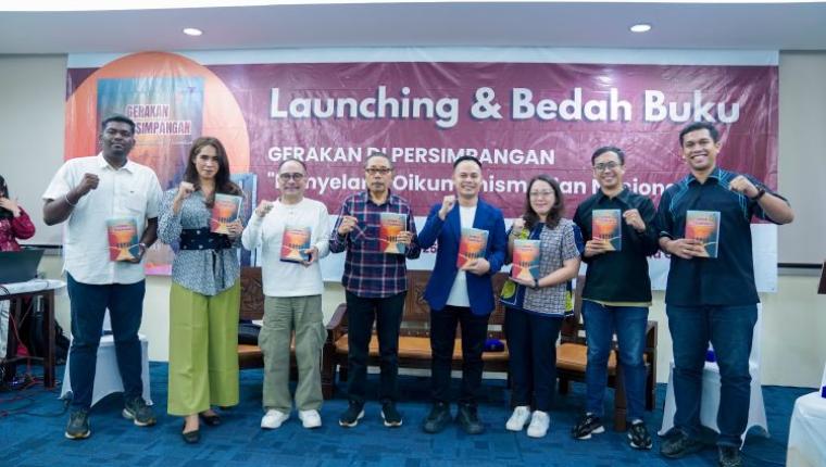 Artinus Hulu, Resmi Luncurkan Buku “Gerakan di Persimpangan”