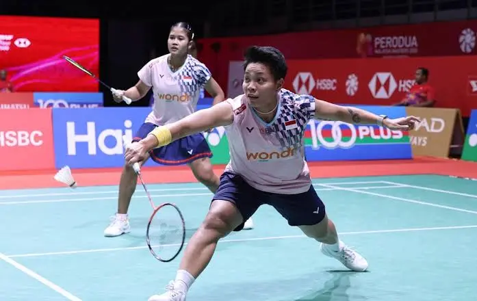 Apriyani/Febi Tumbangkan Wakil Tiongkok di Babak 32 Besar Malaysia Open 2025