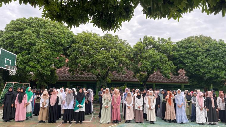 Tanamkan Nilai Kepedulian, SMP 1 Banguntapan Bantul Gelar Program Santunan Rutin untuk Siswa Yatim