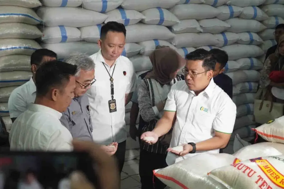Bapanas Pastikan Distribusi Beras Premium Segera Lancar, HET Disesuaikan