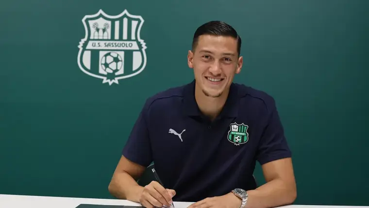 Jay Idzes Segera Debut Bersama Sassuolo di Musim 2025–2026, Langsung Hadapi Juara Bertahan Napoli