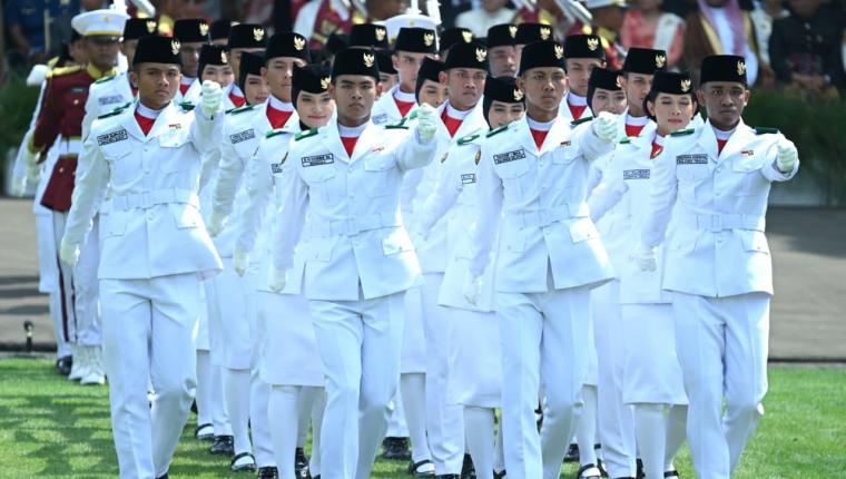 Atraksi Udara di Langit Jakarta Semarakkan HUT Ke-80 Kemerdekaan RI