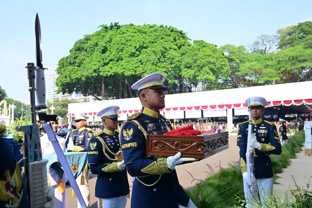 Presiden Prabowo Pimpin Ziarah Nasional dan Renungan Suci di TMP Kalibata