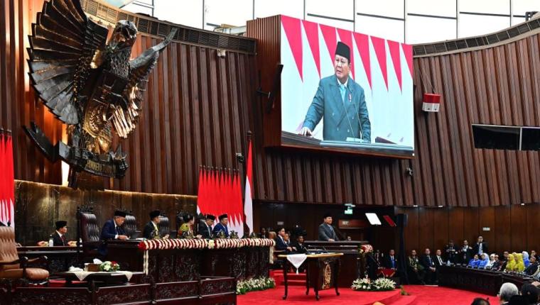 Usai Pidato Kenegaraan, Presiden Prabowo Hampiri Tokoh Nasional dan Tamu Internasional