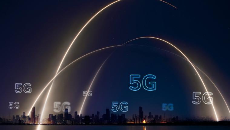 Teknologi 5G: Dampak Revolusioner pada Industri IT