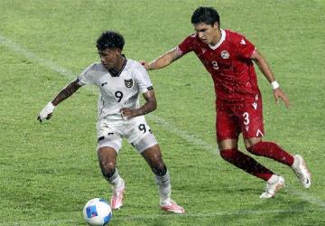 TIMNAS INDONESIA U-17 UNGGUL 1-0 ATAS UZBEKISTAN DI BABAK PERTAMA PIALA KEMERDEKAAN 2025