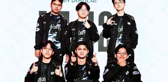 RRQ Menjadi Tim Pertama Lolos PlayOff MPL ID, Setelah Menumbangkan Geekfam