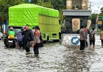 Curah Hujan yang Tinggi, Beberapa Area Pusat Kota Bitung Tergenang Air Hingga 30cm