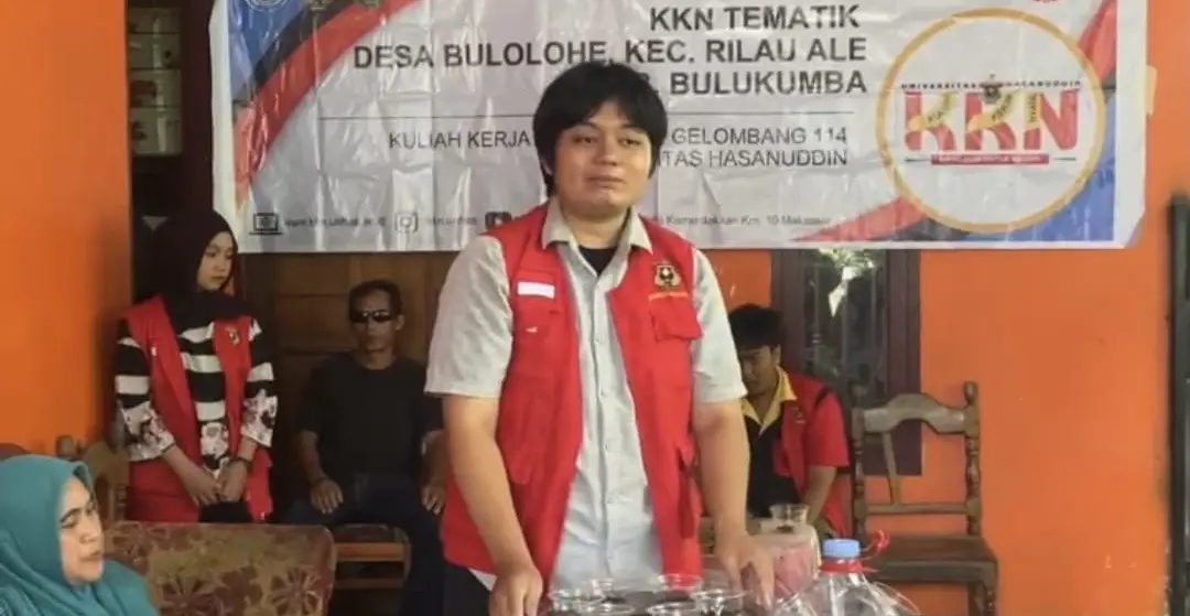Mahasiswa KKN Unhas Gelombang 114 Dorong Akuaponik Berbasis Limbah Plastik