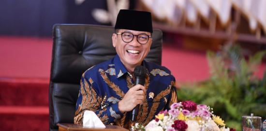 Berpantun, Cara Mendes PDT Merawat Kearifan Desa