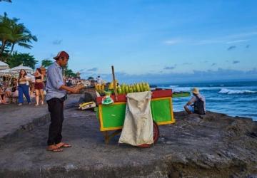 Rupiah Tertekan, UMKM Terjepit: Saatnya Ekonomi Rakyat Diperkuat