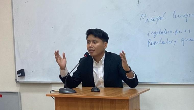 Peneliti ISLaMS Menjadi Pembicara Internasional di Tashkent State University of Law