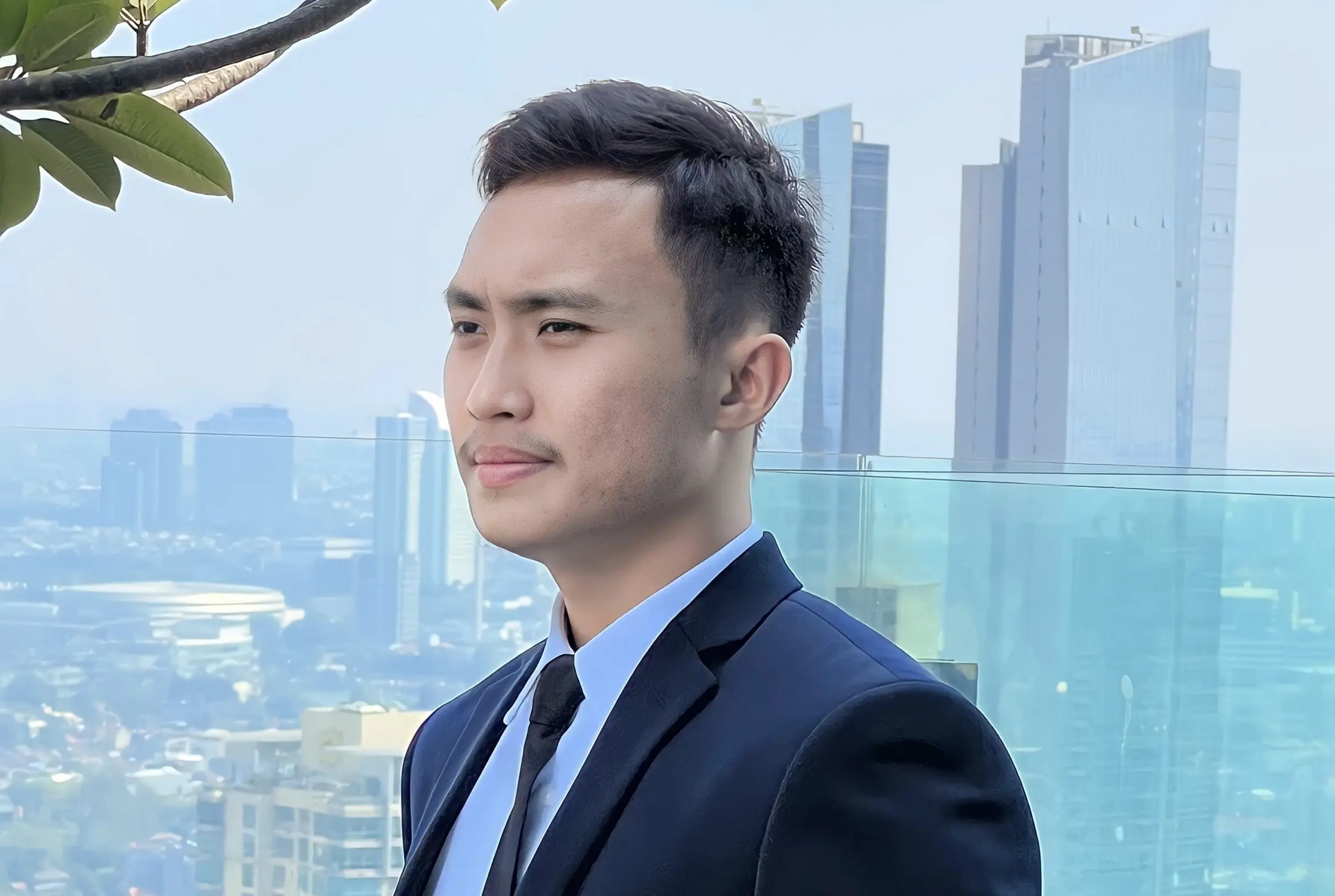 Kanda Dipanggil KPK, Dinda Mendua
