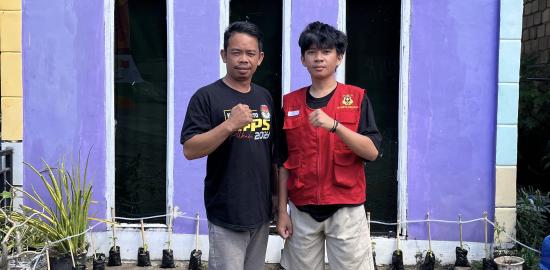 Gotong Royong Membangun Tandon Air: Langkah Nyata KKN Unhas untuk Pekarangan Produktif