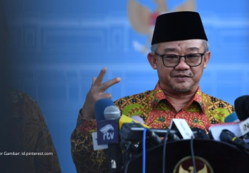 Mendikdasmen Abdul Mu'ti: Wisuda Sekolah Sah Asal Tidak Memberatkan