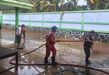 Tiga Daerah Dilanda Bencana Hidrometeorologi, BNPB Minta Warga untuk Tetap Siaga