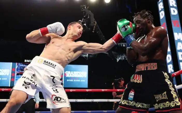 Kesalahan Krusial? Israil Madrimov Nilai Terence Crawford Bisa Kalah dari Canelo Jika Terlalu Berotot