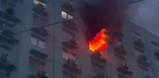 Kebakaran Apartemen City Park, Empat Korban Luka Ringan