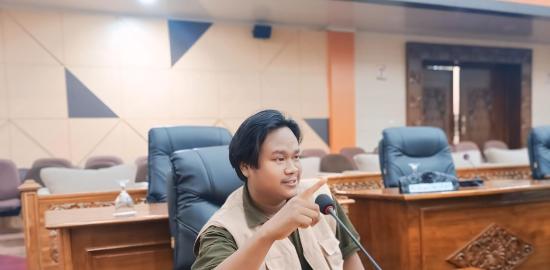 Dari Kader PII Hingga Ke Negeri Tirai Bambu, Ini Perjuangan Anak Tukang Sampah Asal Cilegon yang Lolos Kuliah ke China