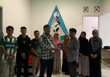 Koperasi Perikanan Fayifiye Halmahera Serahkan Pembagian Al-quran Ke PII Maluku Utara