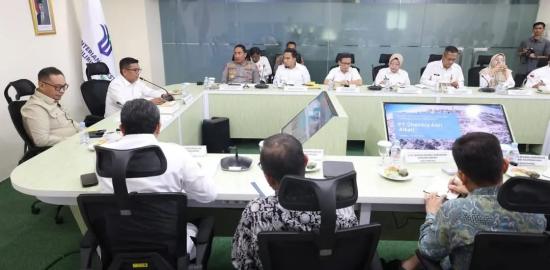 Gubernur Banten Meminta Semua Sektor di Banten, Membuka Peluang Investasi Dengan Kondusif