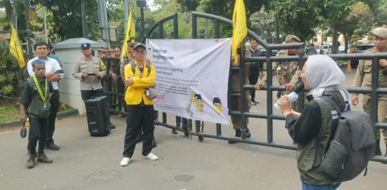 Pemkot Tangerang Tak Berani Datangi Massa Aksi, Hingga Harus Minta Masuk Ke Kantor Pemkot