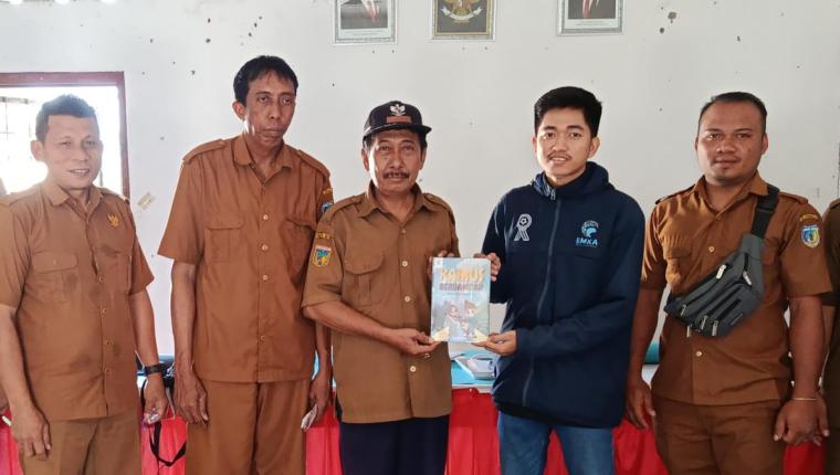 Pemerintah Desa Talaga Apresiasi Kamus Bergambar Bahasa Dampelas
