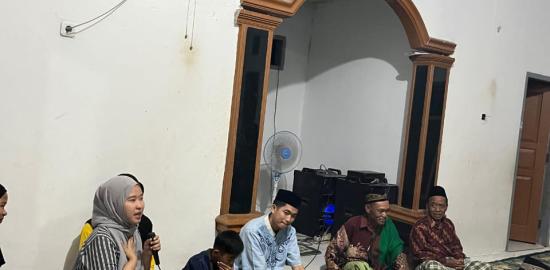 Komitmen Menjaga Generasi Muslim, Pemuda-Mahasiswa Distribusikan Iqra di Kecamatan Dampelas