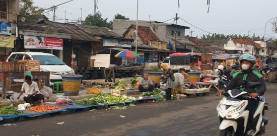 Walikota Tangerang Dinilai Gagal Oleh Pedagang Mengurus Pasar Anyar