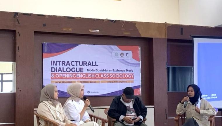 Dari Mimbar ke Parlemen: Relasi Gerakan Keagamaan dan Partai Islam di Indonesia