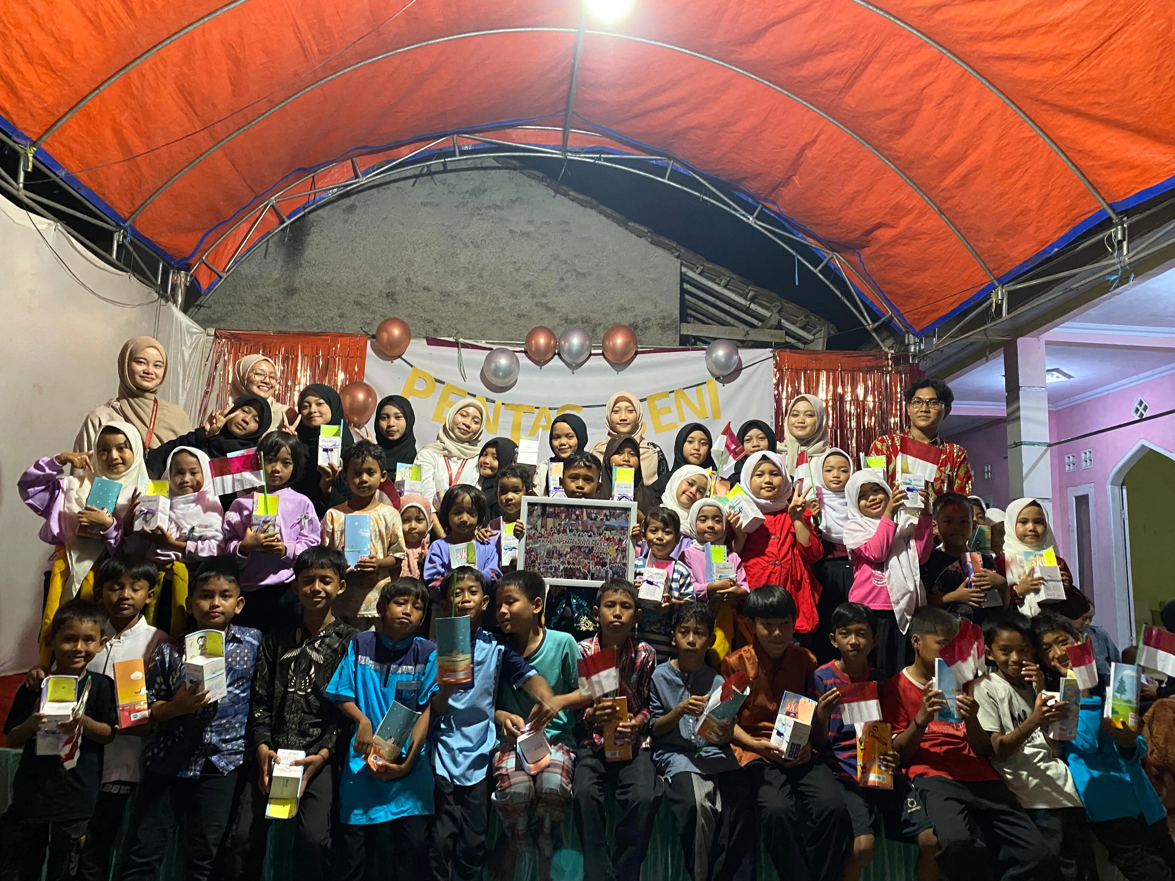 Pentas Seni Tutup Kukerta Tematik Mandiri di Desa Kamanisan