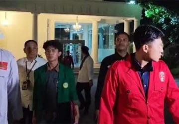 Sejumlah BEM dan Organisasi Mahasiswa ke Istana Malam Ini