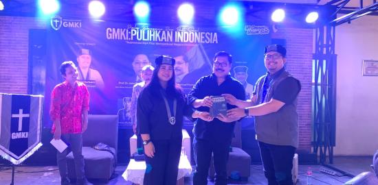 Pulihkan Indonesia, GMKI Gelar Dialog Kebangsaan dan Bakti Sosial