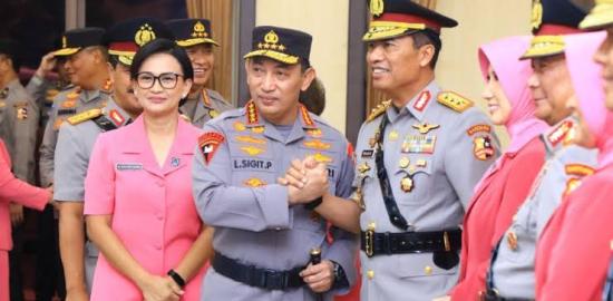 Kapolri Lakukan Mutasi Besar, Komjen Dedi Prasetyo Resmi Jabat Wakapolri