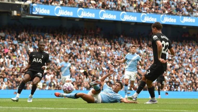 Tottenham Bungkam Manchester City 2-0 di Etihad Stadium