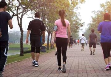 Manfaat Jalan Pagi untuk Kesehatan Fisik dan Mental