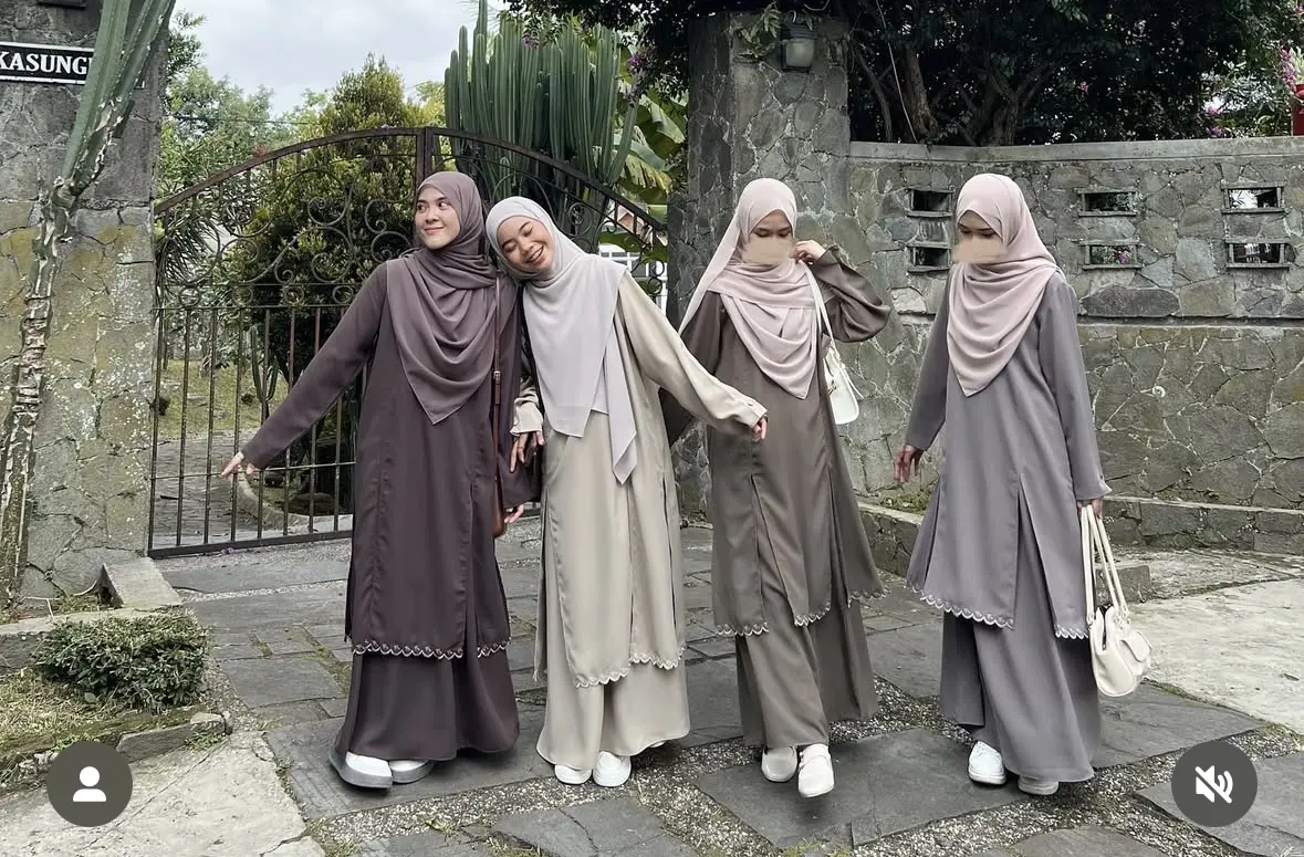 Tips Memakai Hijab Syar’i Tanpa Terlihat Tua