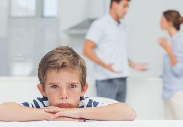 7 Tanda Orang Tua Salah Mendidik Anak