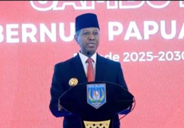 Apolo Safanpo Resmi Menjadi Gubernur Definitif Papua Selatan