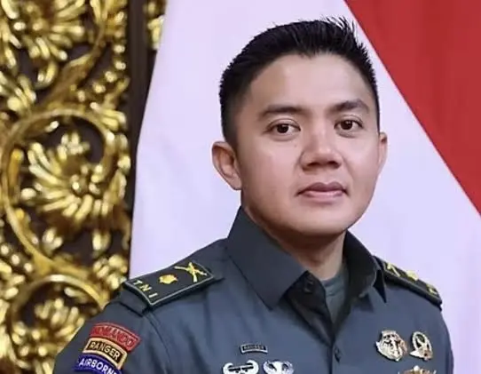 Sekretaris Kabinet Teddy Indra Wijaya Mendapat Kenaikan Pangkat ke Letnan Kolonel