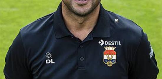 Denny Landzaat Dilirik Ajax Amsterdam, Masa Depannya di Timnas Indonesia Dipertanyakan