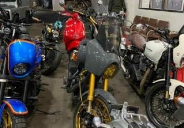 Kejagung Sita 21 Motor, 7 Sepeda, dan 4 Mobil Mewah dalam Kasus Suap Mafia Minyak Goreng
