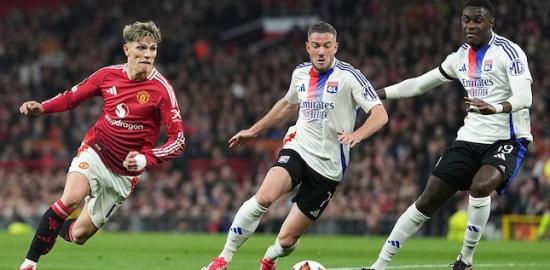 MU Singkirkan Lyon Lewat Drama 9 Gol dan 120 Menit