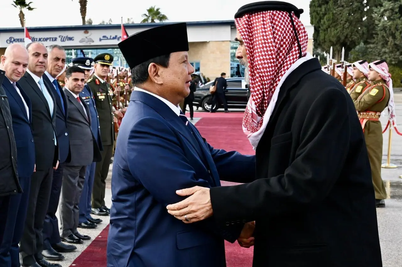 Pangeran Ghazi Antar Keberangkatan Presiden Prabowo ke Tanah Air