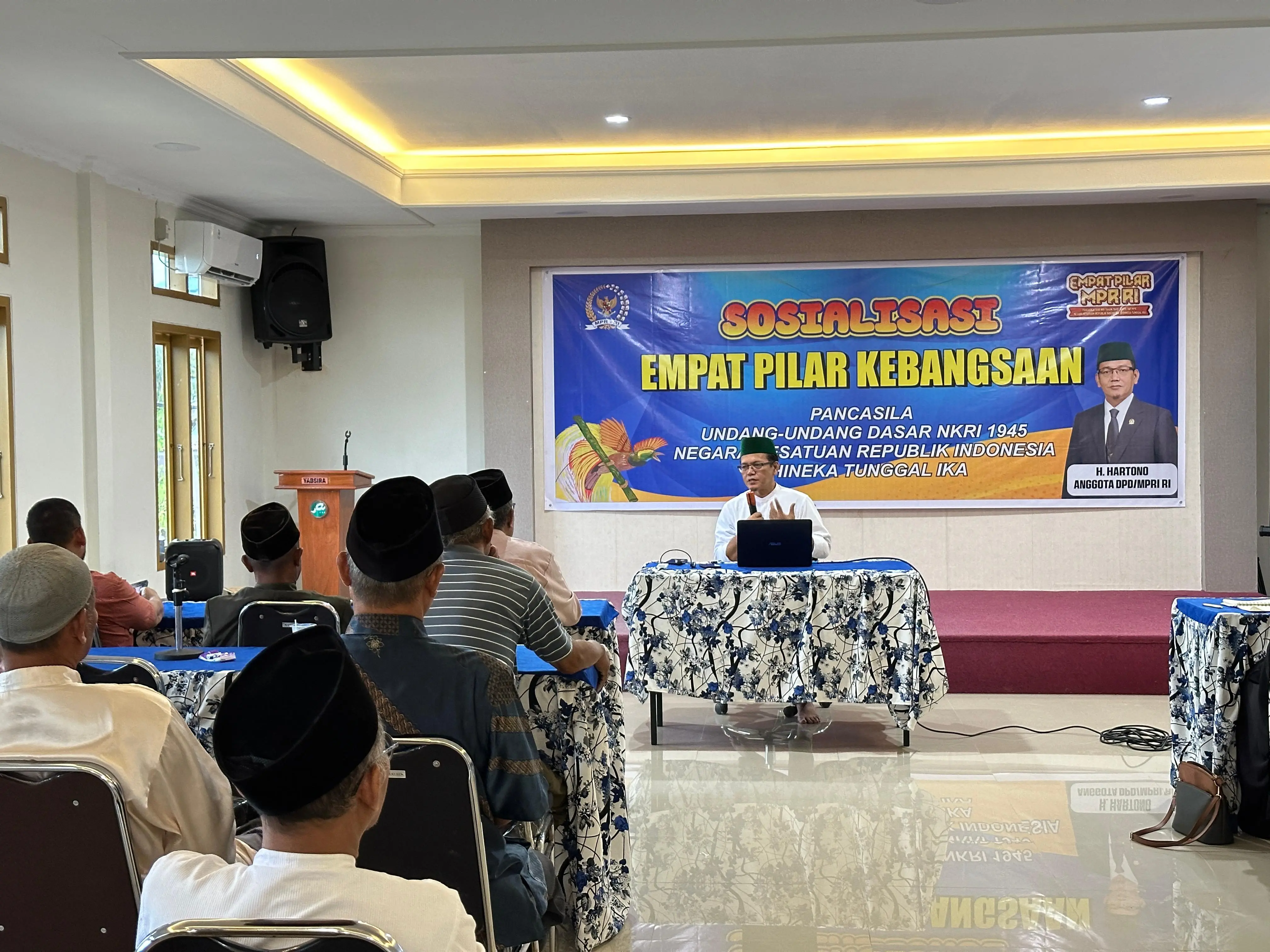 Sosialisasi Empat Pilar Kebangsaan oleh Anggota MPR RI H. Hartono Bersama YABSIRA di Kota Sorong